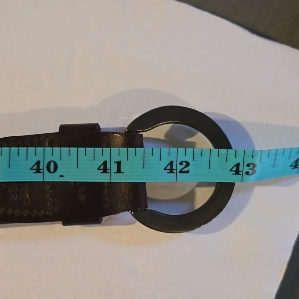 Dockers Vintage Brown Leather cut out Belt Silver Buckle Neutral Sz.M/L